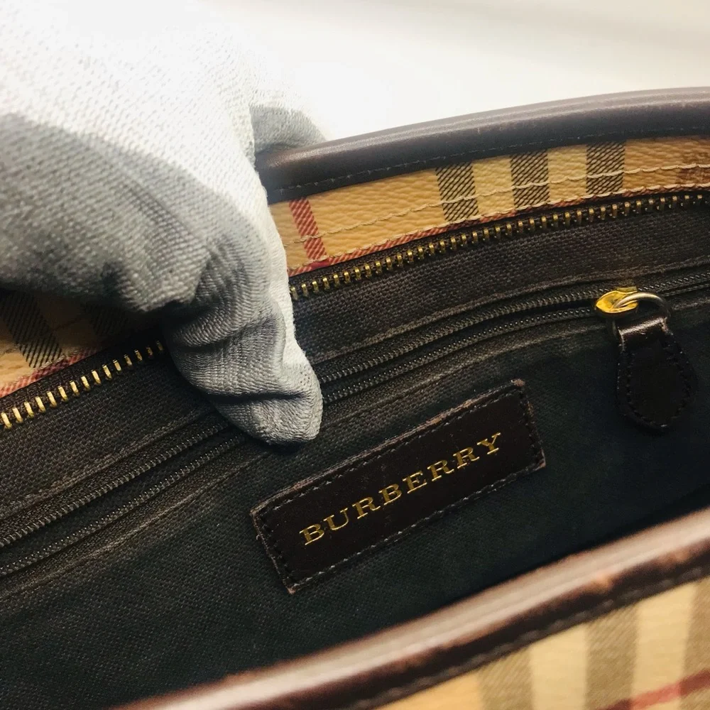 Burberry Beige Haymarket Check Regent Tote Bag - Picture 6 of 16